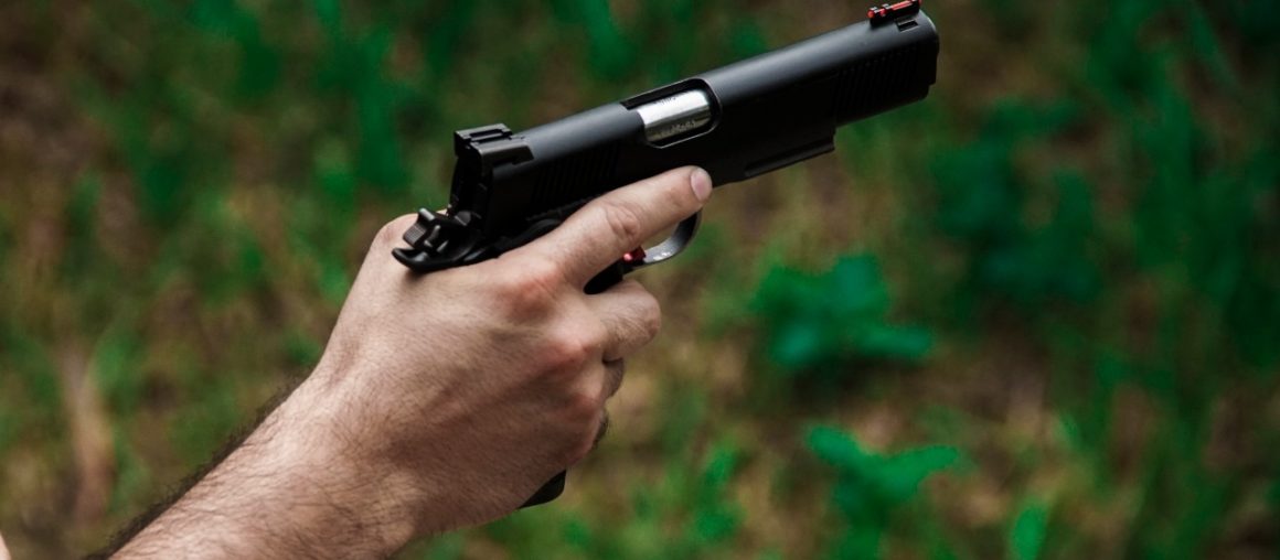 dicas de segurança para o manuseio de armas de fogo